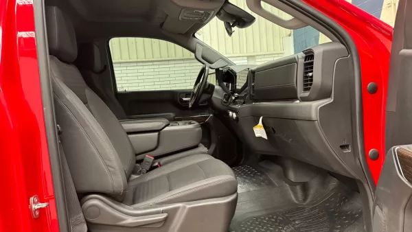 GMC Sierra SLE 2023 - Image 11