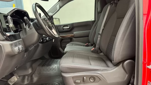 GMC Sierra SLE 2023 - Image 14