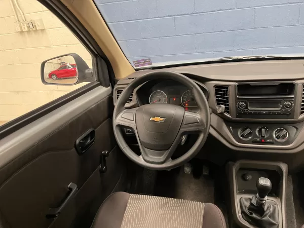 Chevrolet Tornado Van 2024 - Image 2