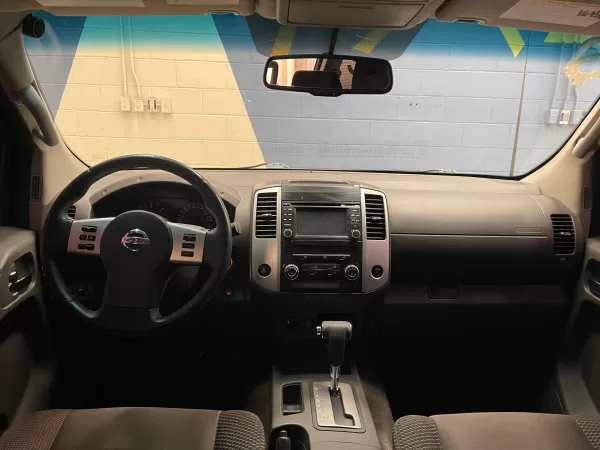 Nissan Frontier  PRO4X 2014 - Image 10