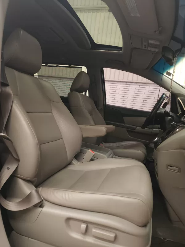 Honda Odyssey Touring 2015 - Image 9