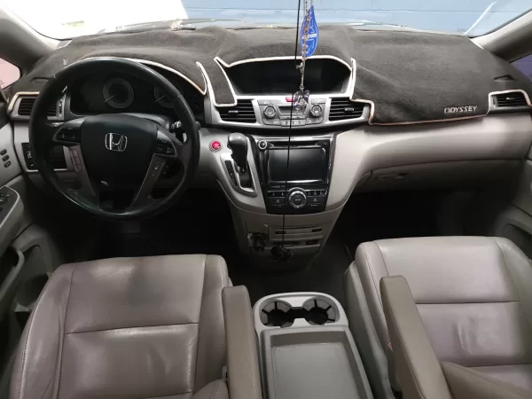 Honda Odyssey Touring 2015 - Image 12