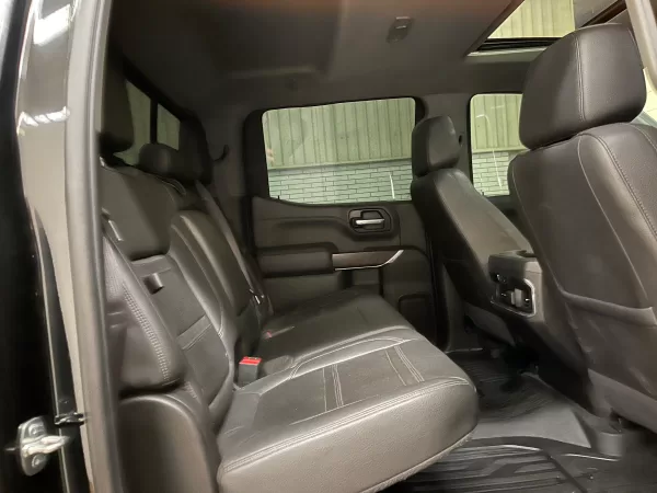 GMC Sierra Denali 2020 - Image 17