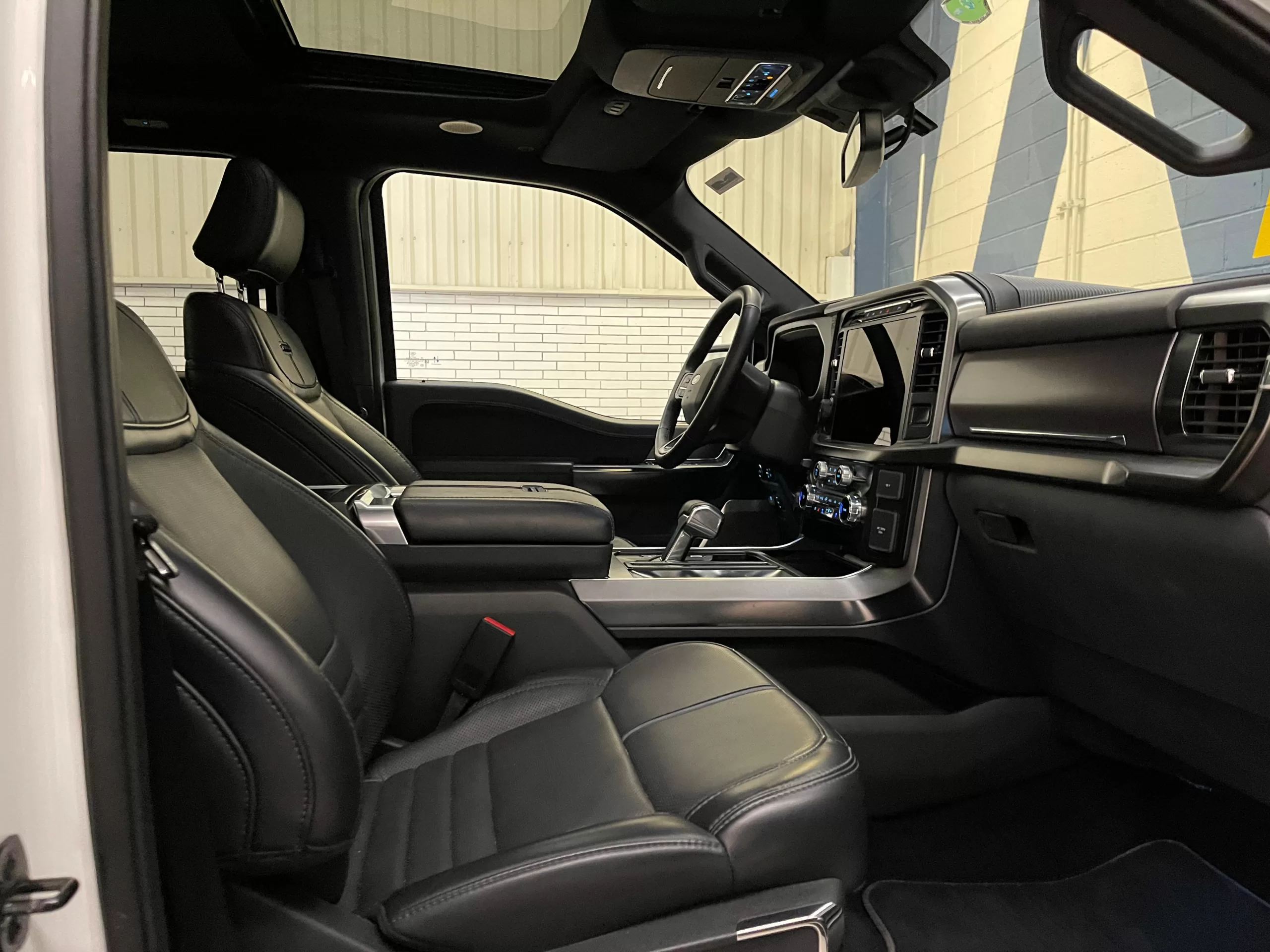 Ford Lobo Platinum 2024 - Image 14