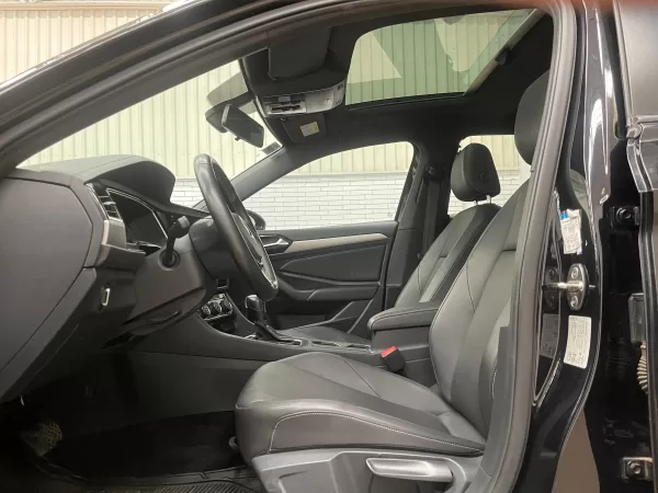 Volkswagen Jetta R Line 2021 - Image 14