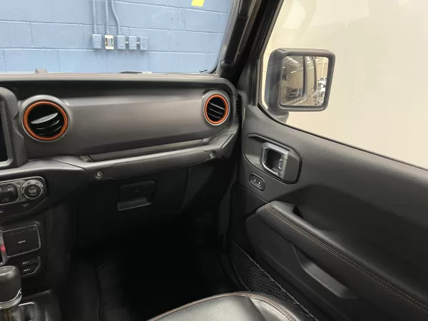 Jeep JT Mojave 2023 - Image 12