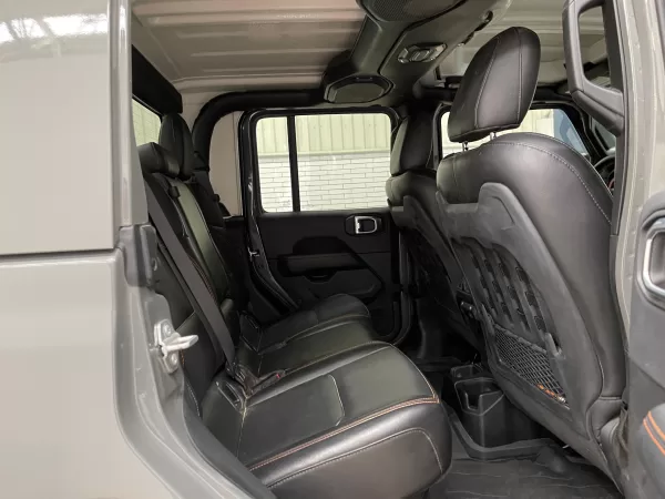 Jeep JT Mojave 2023 - Image 13