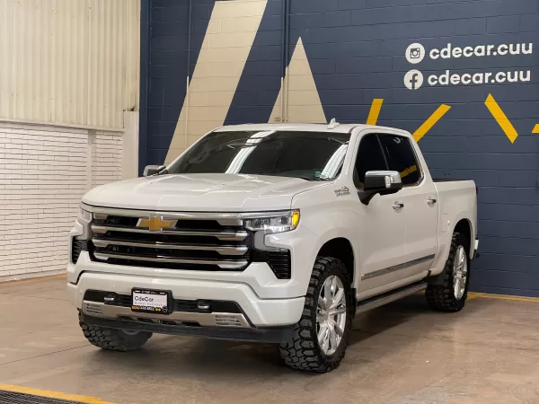 Chevrolet Cheyenne High Country 2023 - Image 4