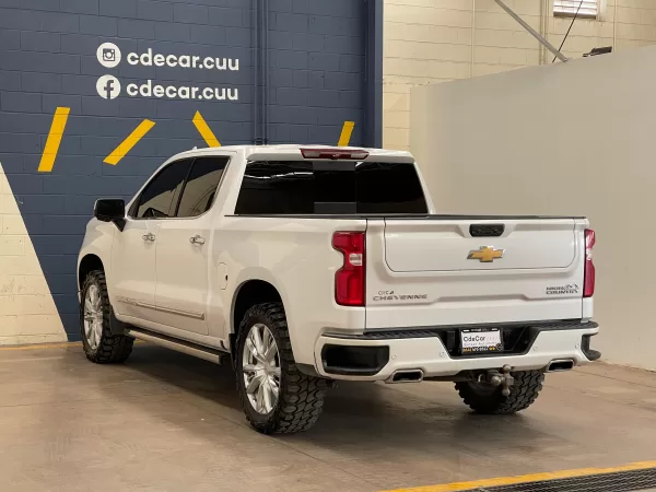 Chevrolet Cheyenne High Country 2023 - Image 6