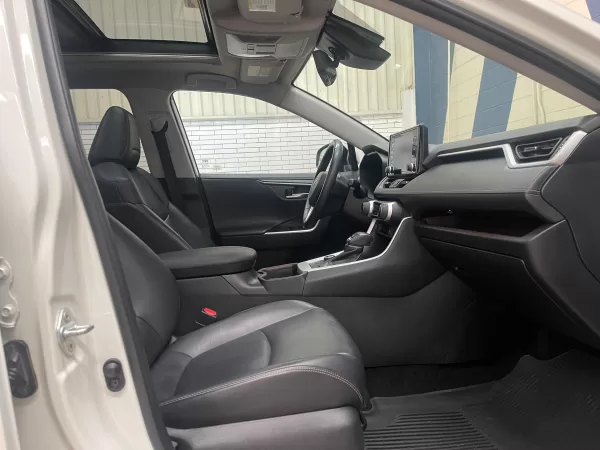 Toyota Rav4 Hybrid (HSD) 2021 - Image 12