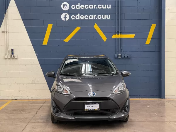 Toyota Prius C Hybrid 2018 - Image 3