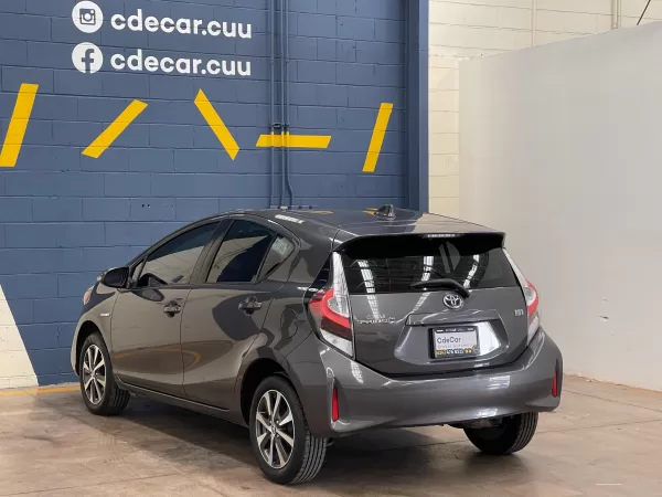 Toyota Prius C Hybrid 2018 - Image 6