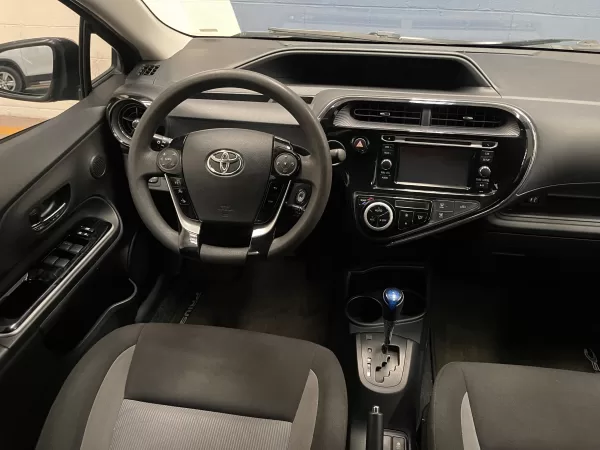 Toyota Prius C Hybrid 2018 - Image 15