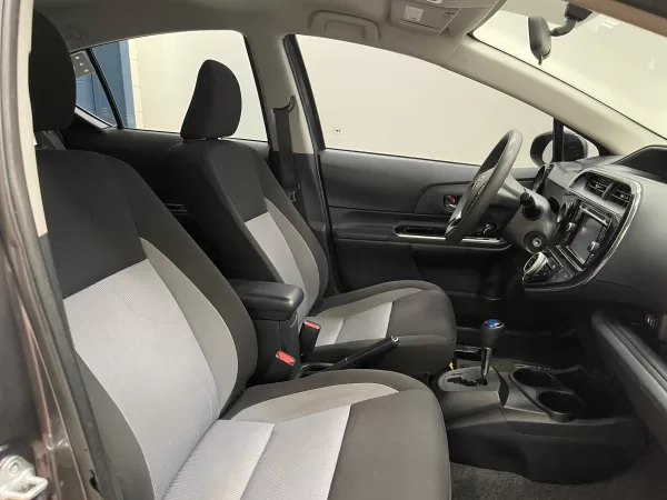 Toyota Prius C Hybrid 2018 - Image 14