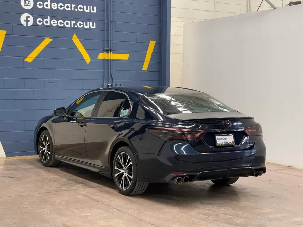 Toyota Camry SE 2020 - Image 6