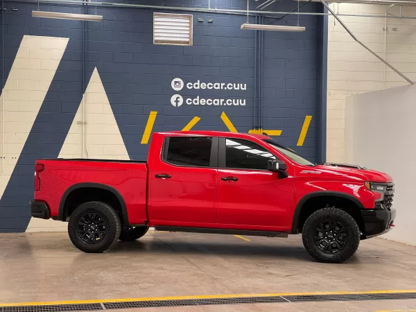 Chevrolet Cheyenne ZR2 2023 - Image 9