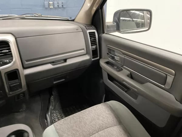 Dodge RAM 2017 - Image 17