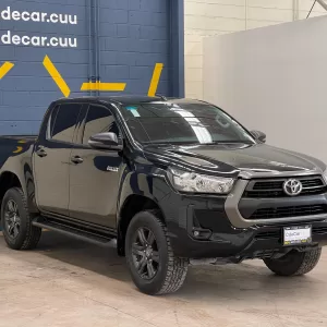 Toyota Hilux SR 2022