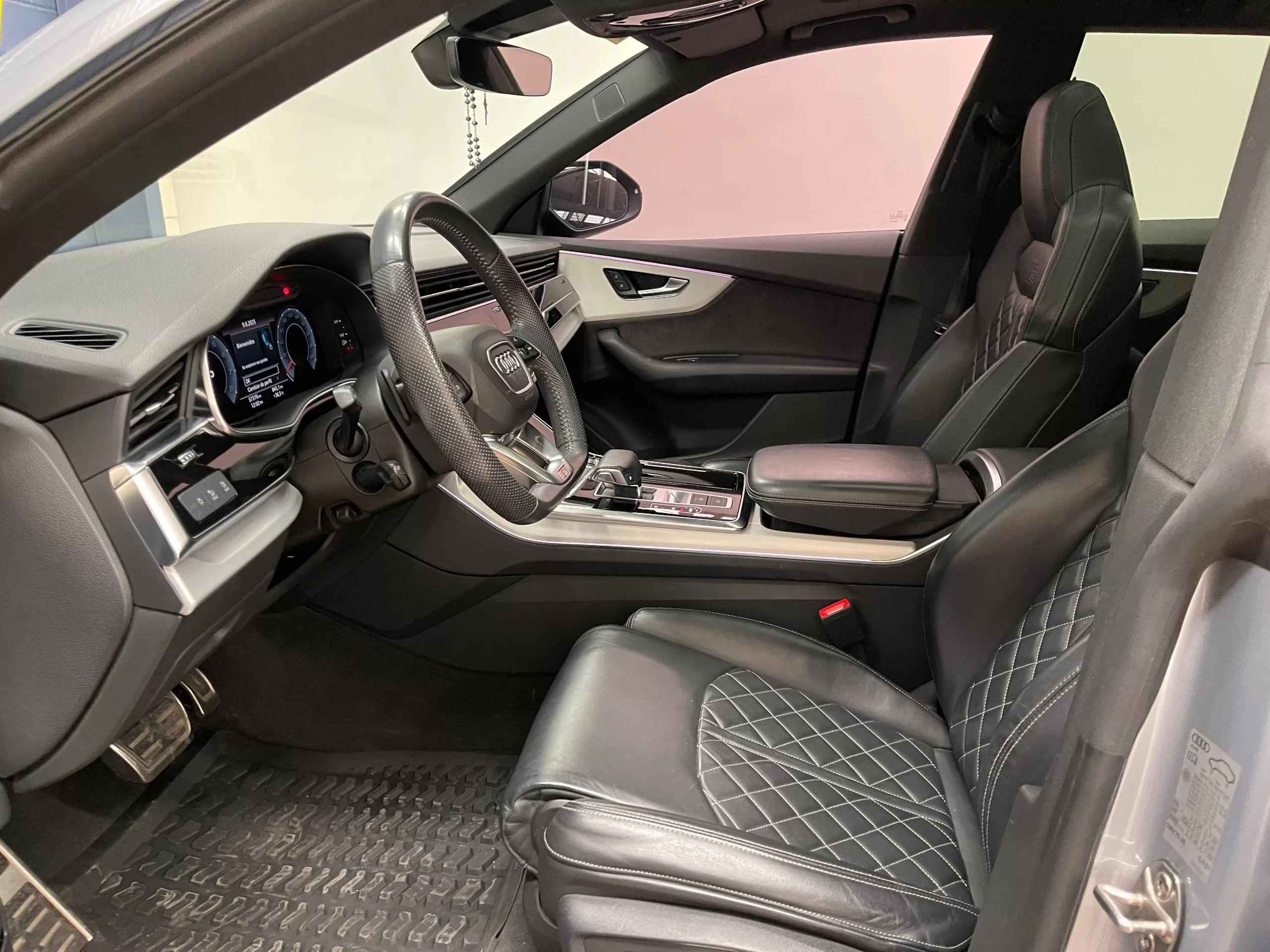 Audi Q8 Sline 2020 - Image 13