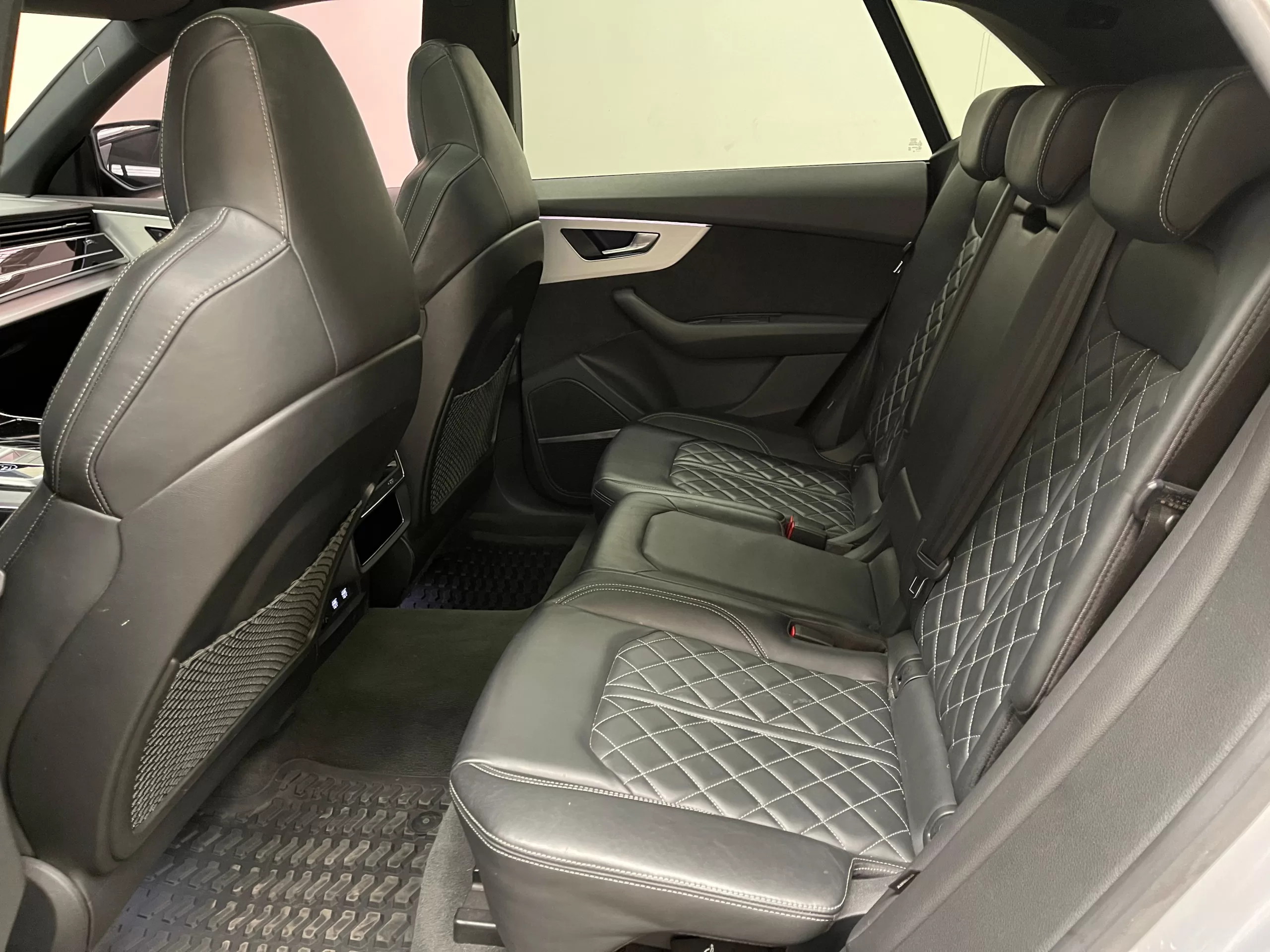 Audi Q8 Sline 2020 - Image 14